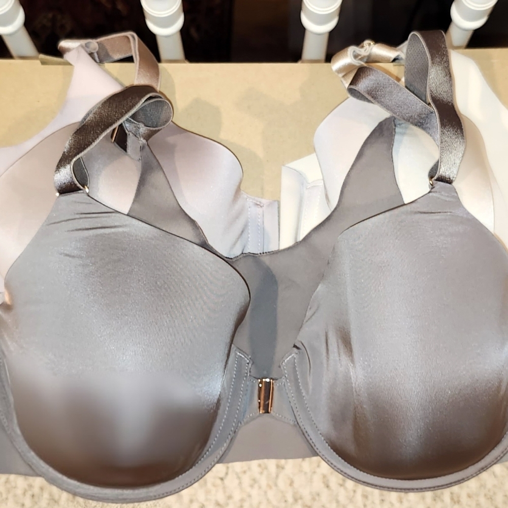Soma Vanishing Back Full Coverage Front Closure - LOT of 3 - 36DD